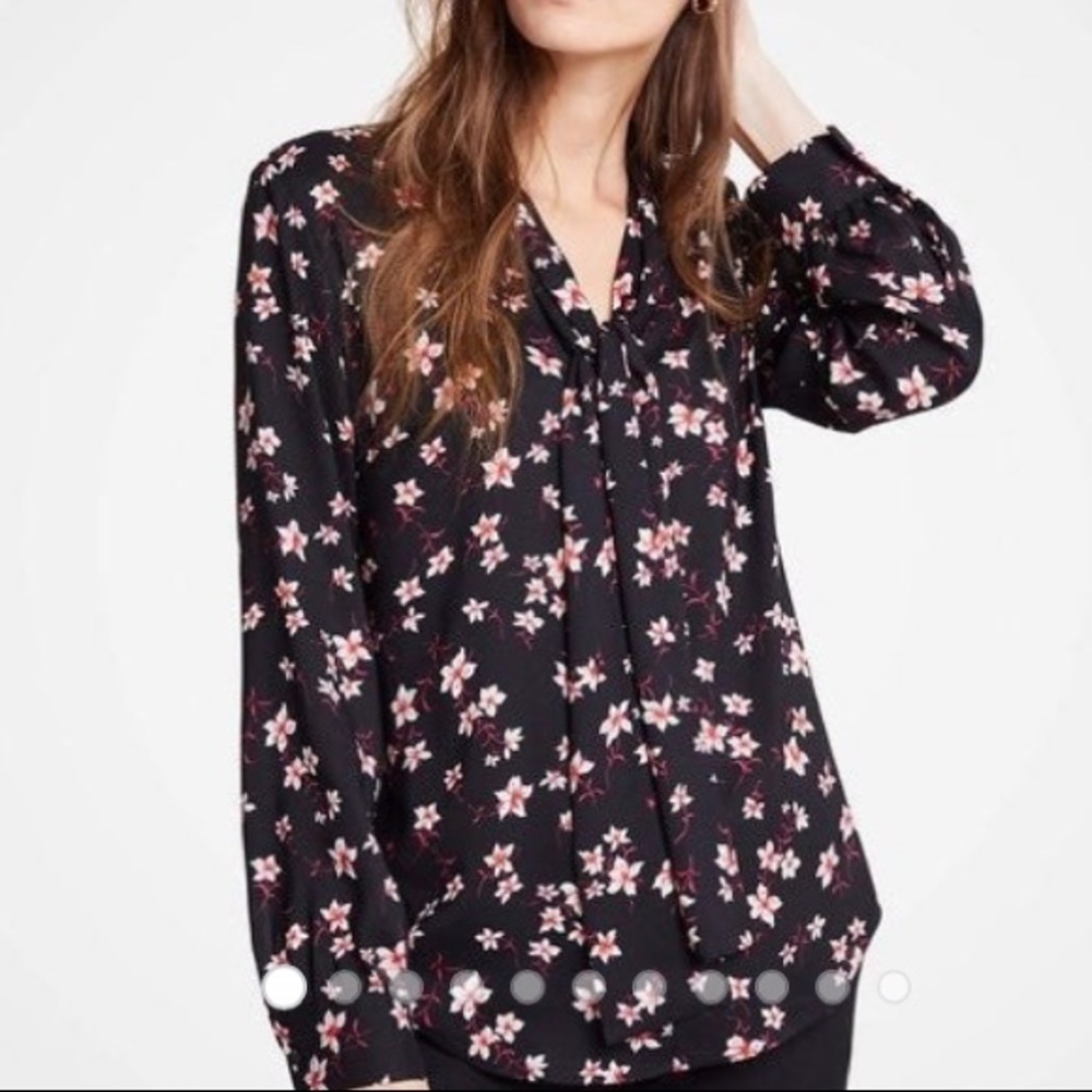 Price is firm ANN TAYLOR Petite Black Neck Tie Floral Long Sleeve Blouse Size XS